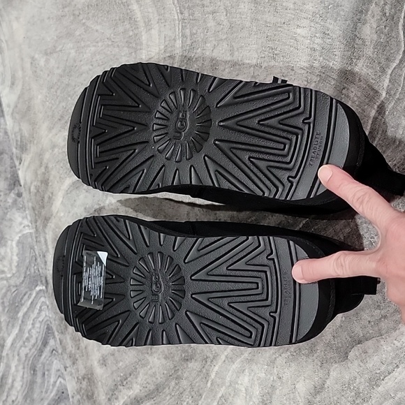 NIB (new in box) Men's size 12 UGG Chukka Boots - Picture 8 of 9